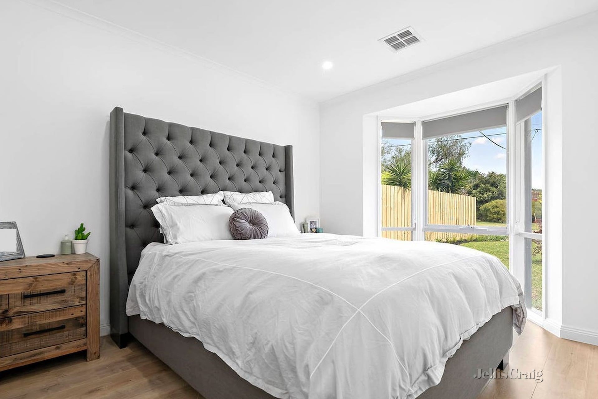 1/6 Stawell Street, Seaford image 6