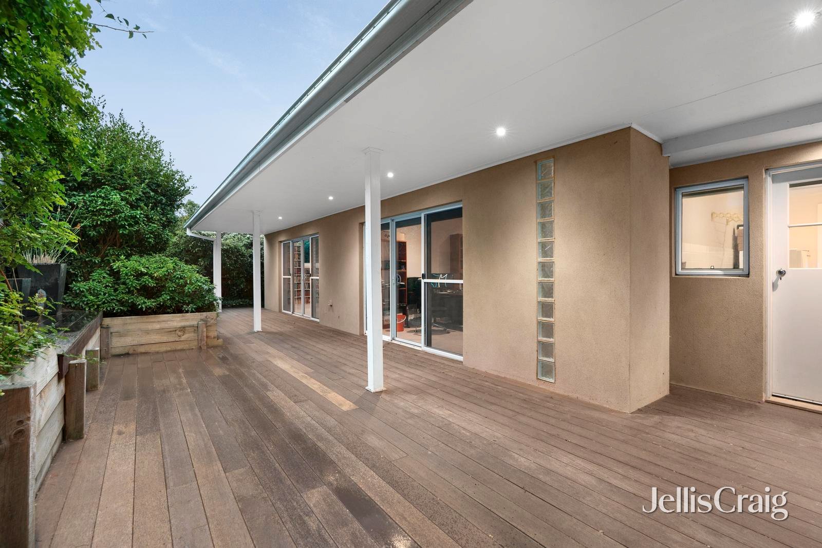 16 Stirling Crescent, Glen&nbsp;Waverley image 16