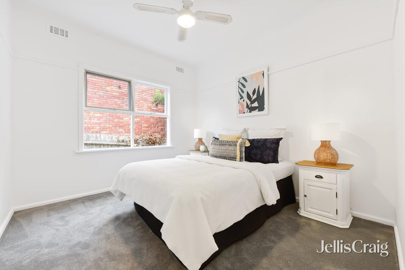 16 Stocks Road, Mount Waverley image 6