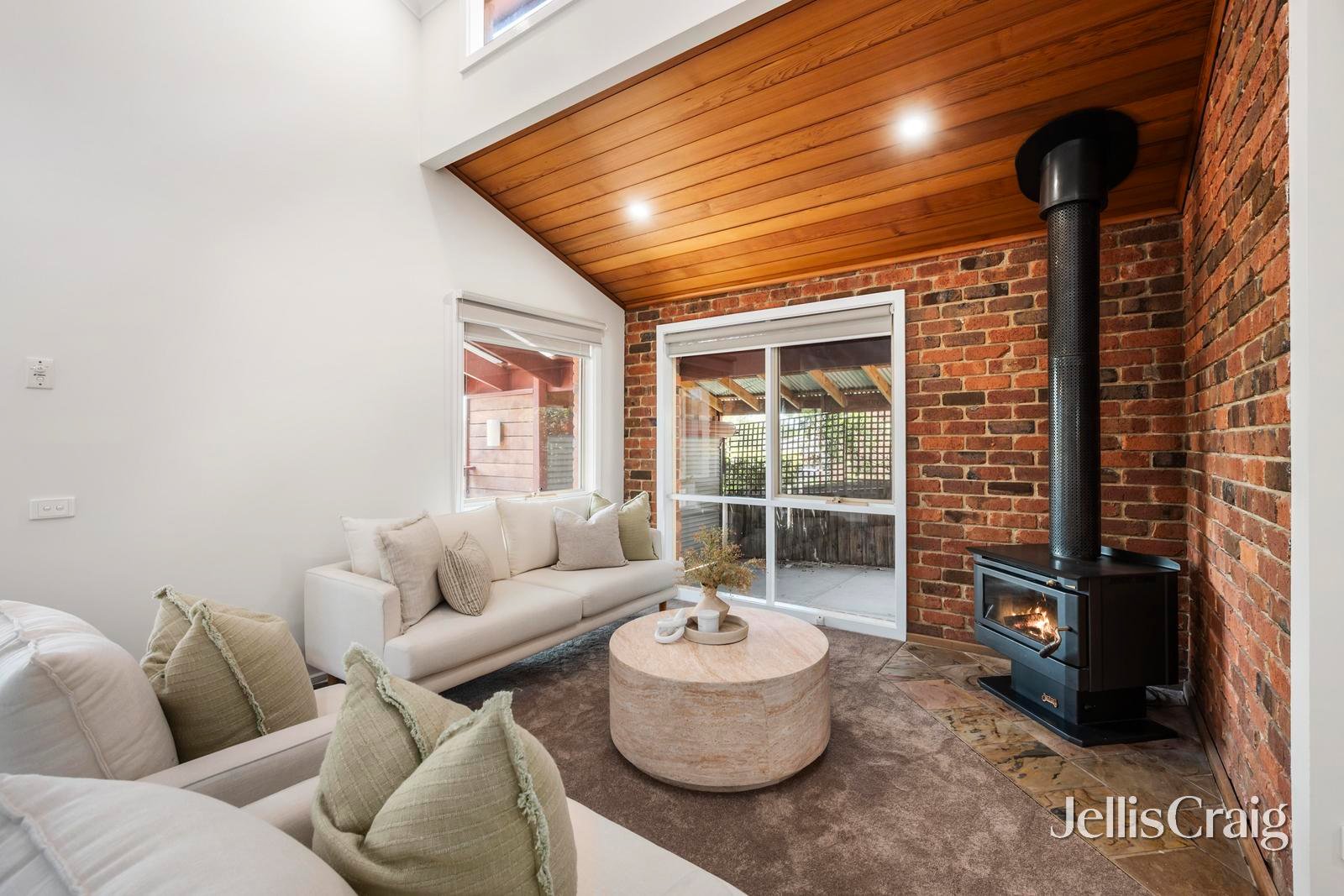 16 Stringybark Boulevard, Mount&nbsp;Evelyn image 2