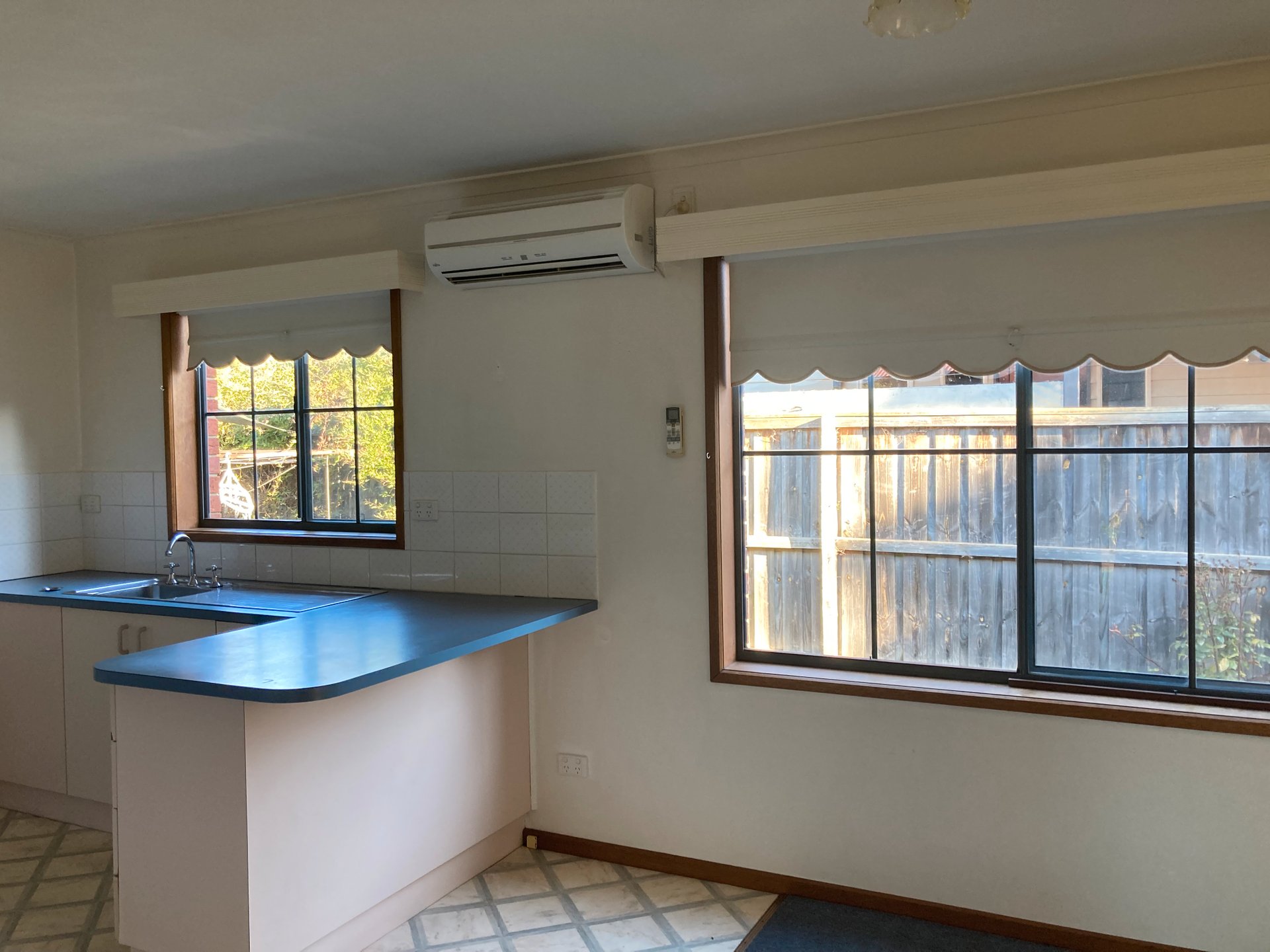 1/6 Sturt Street, Woodend image 3