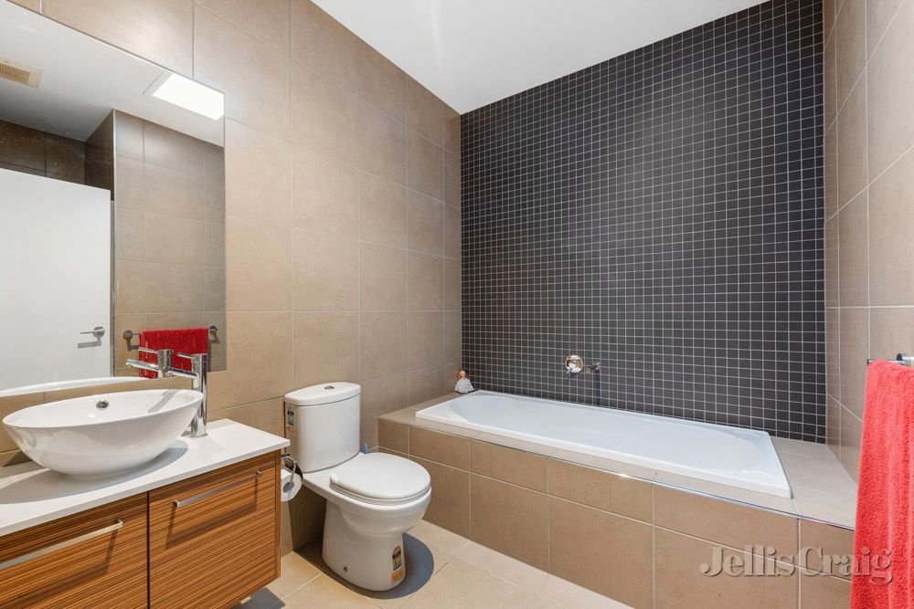 16 Sun Orchid Circuit, St Helena image 5