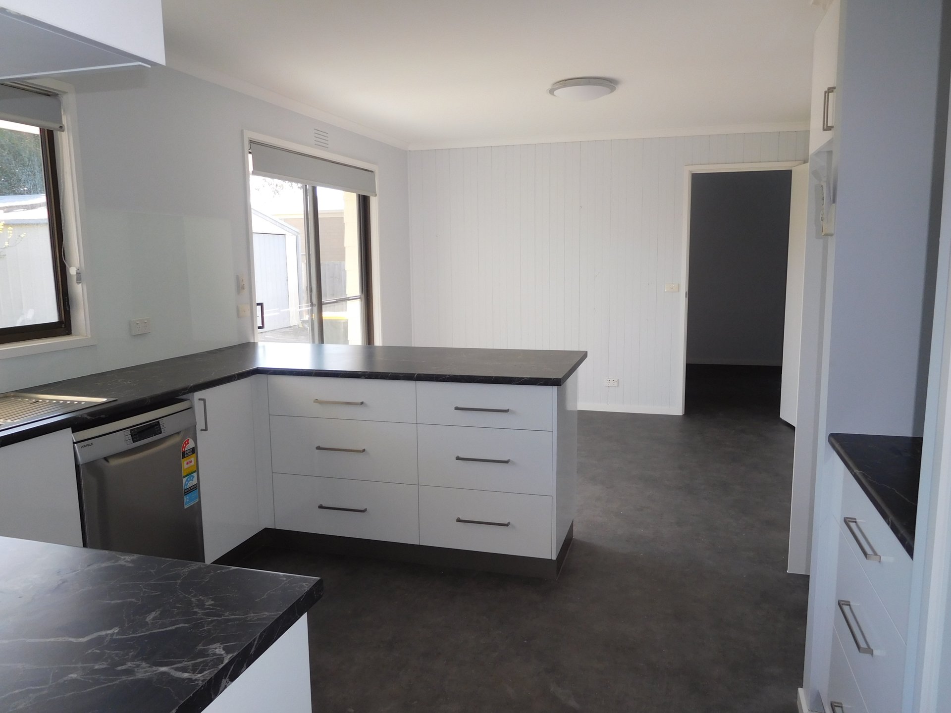 Property Gallery Thumbnail 3