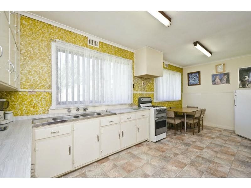 16 Sussex Street, Seaholme image 4