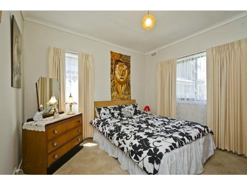 16 Sussex Street, Seaholme image 5
