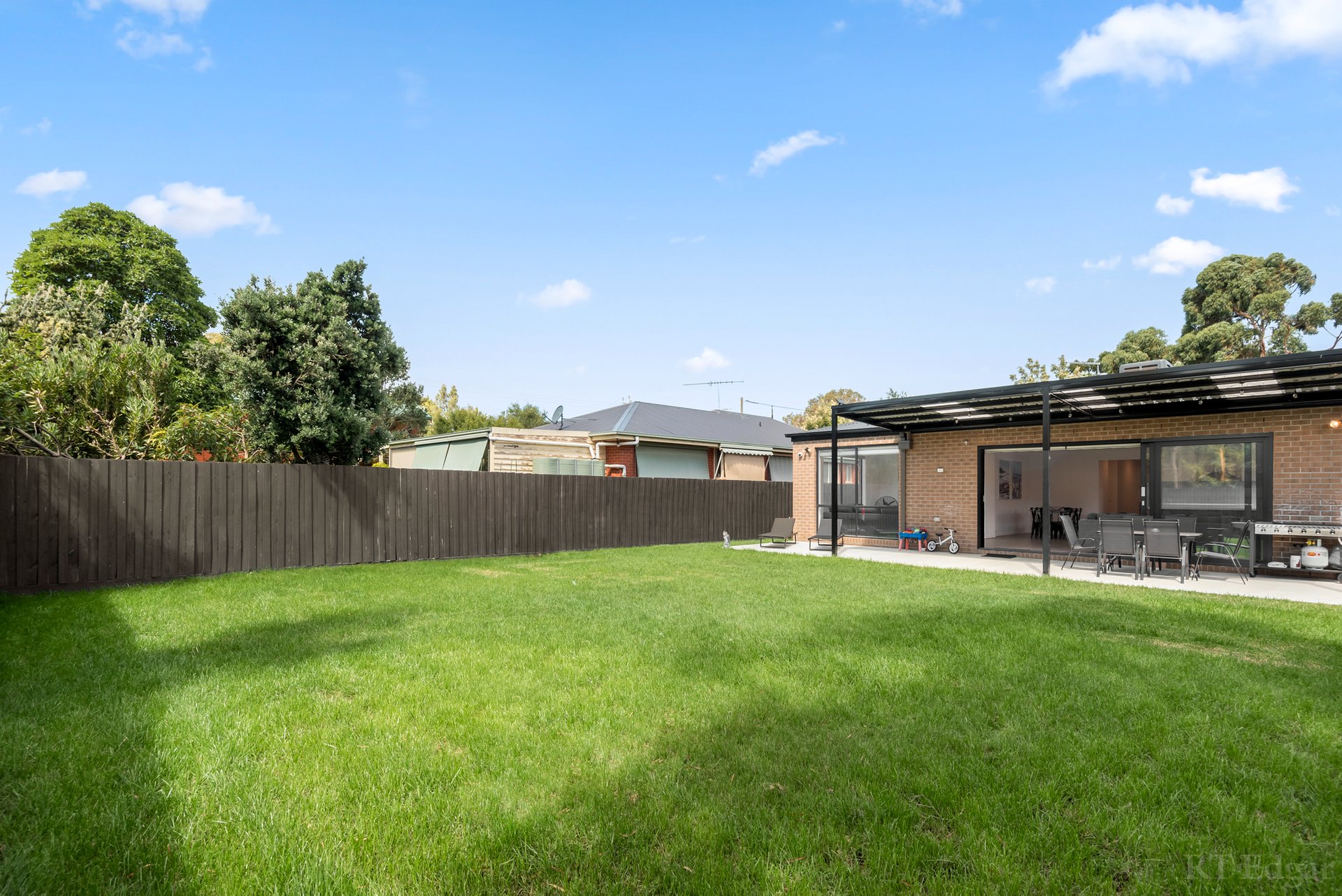 Property Gallery Thumbnail 13