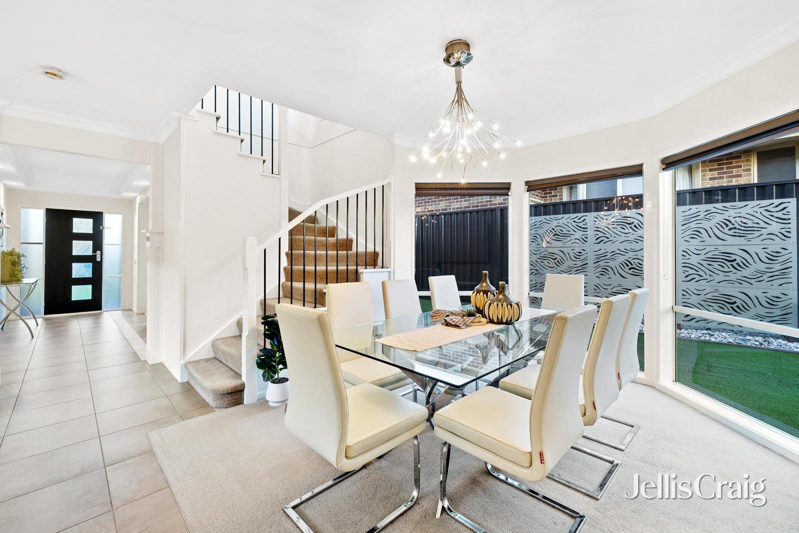 16 Tara Close, Rowville image 5