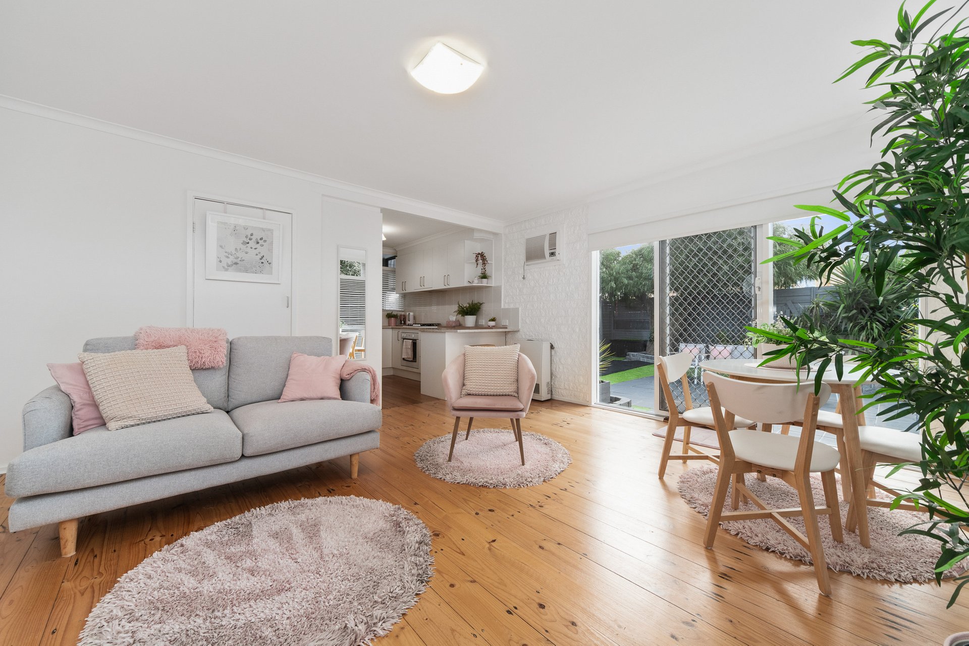 Property Gallery Thumbnail 4