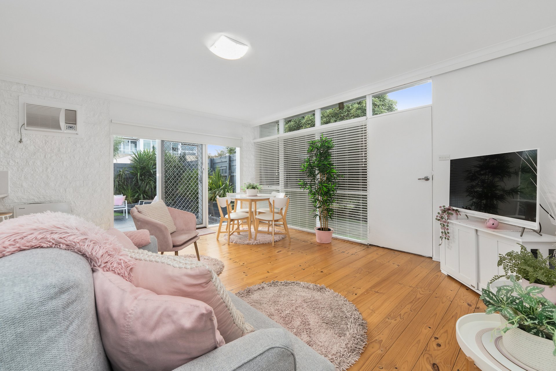 Property Gallery Thumbnail 5