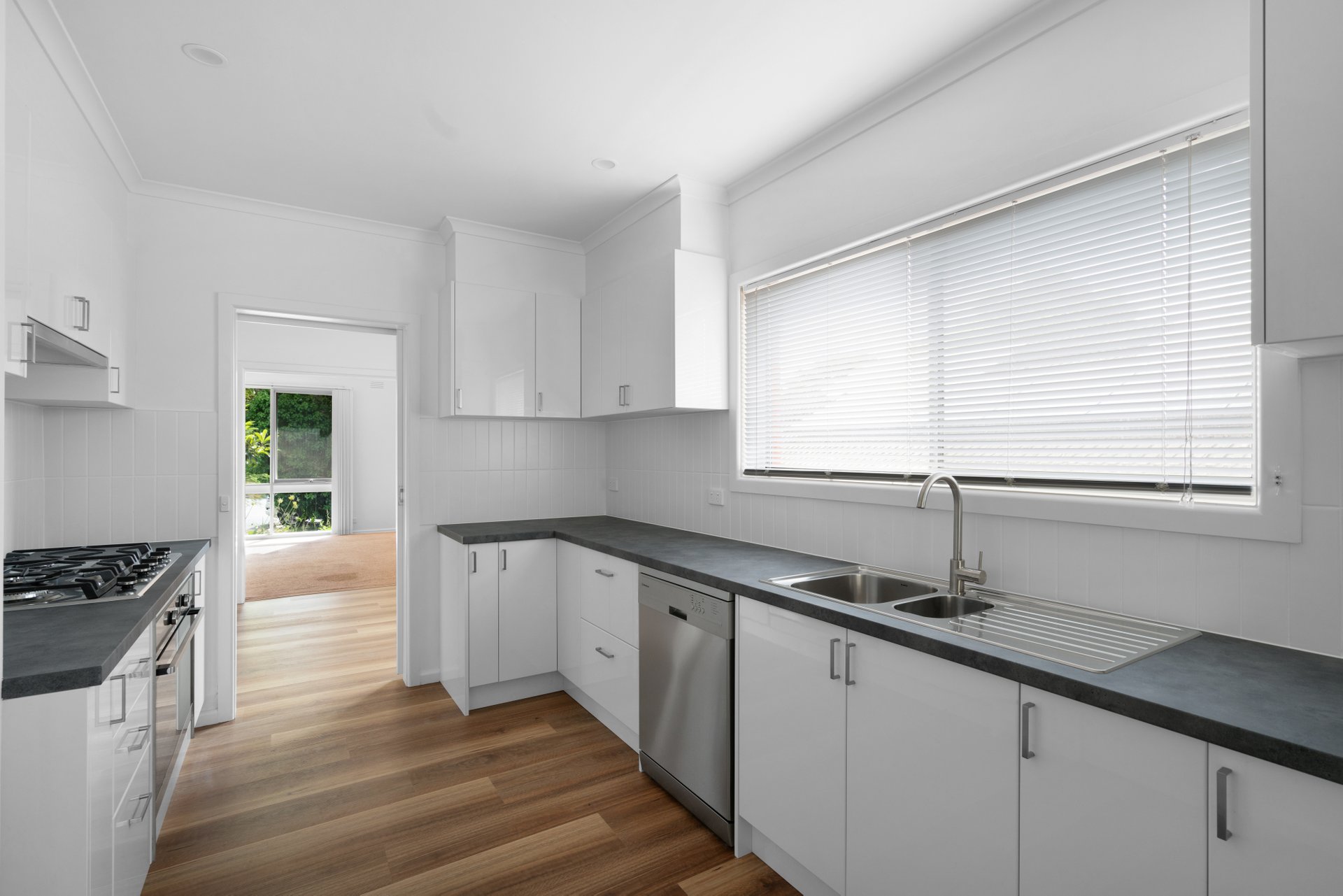 Property Gallery Thumbnail 7