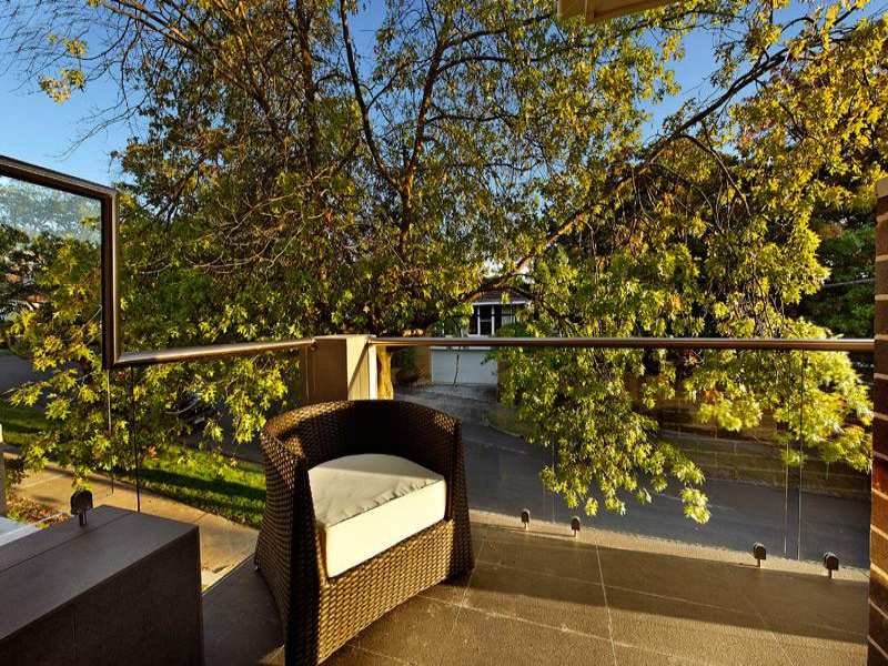 16 The Moor, Balwyn North image 8