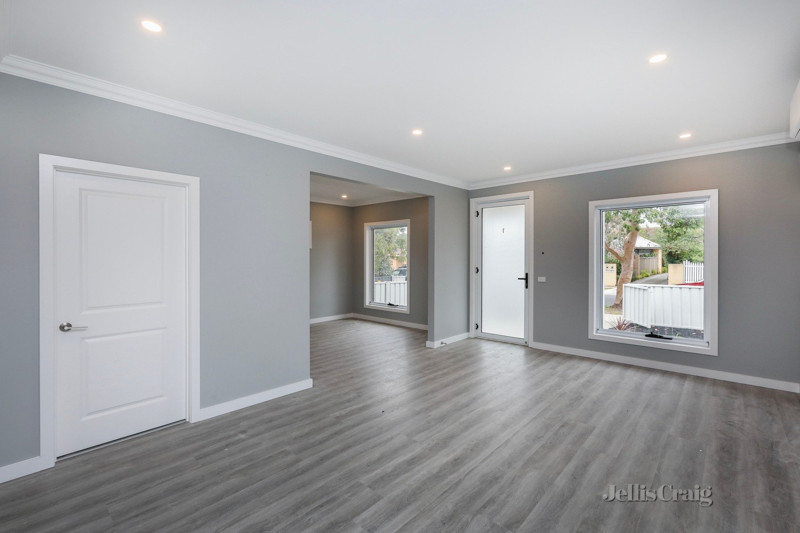 1/6 Thorpe Street, Newport image 2