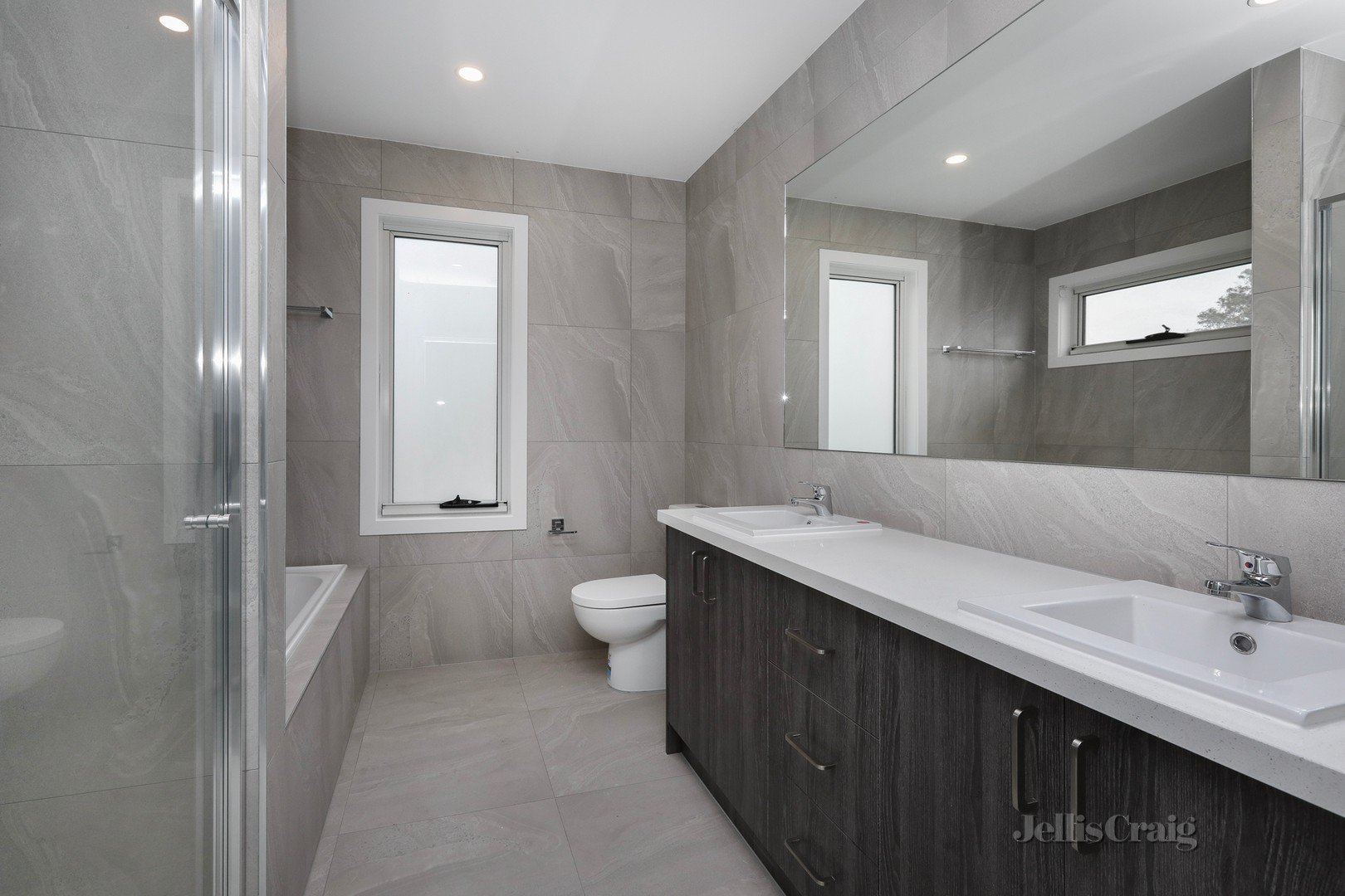 1/6 Thorpe Street, Newport image 10