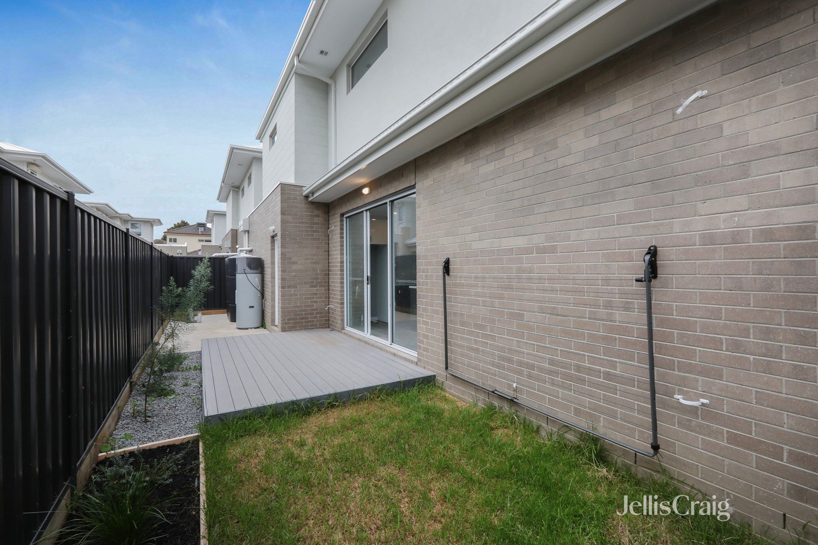 1/6 Thorpe Street, Newport image 16