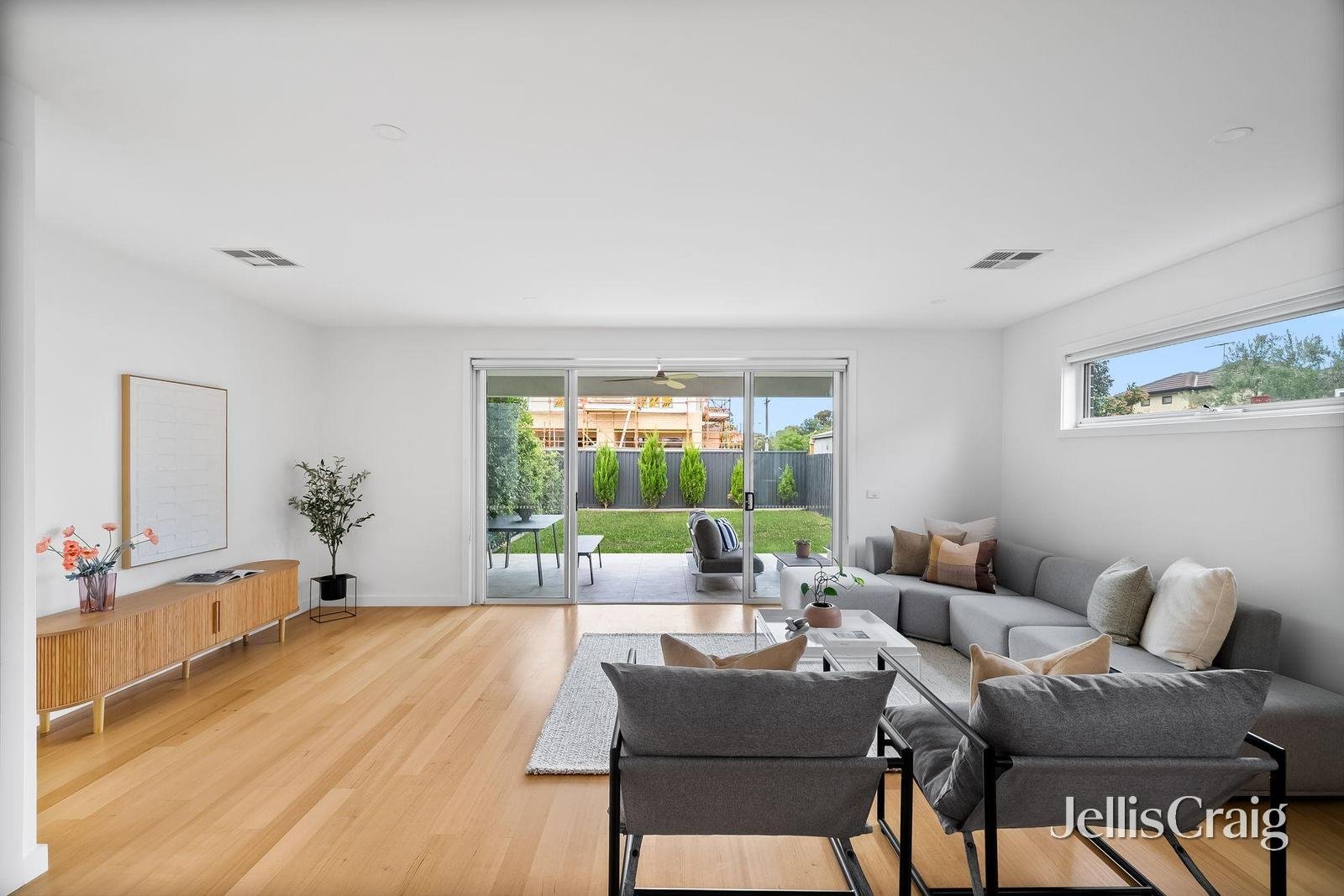 16 Thorpe Street, Newport image 5