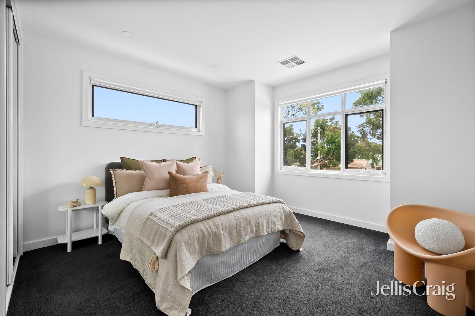 16 Thorpe Street, Newport image 9