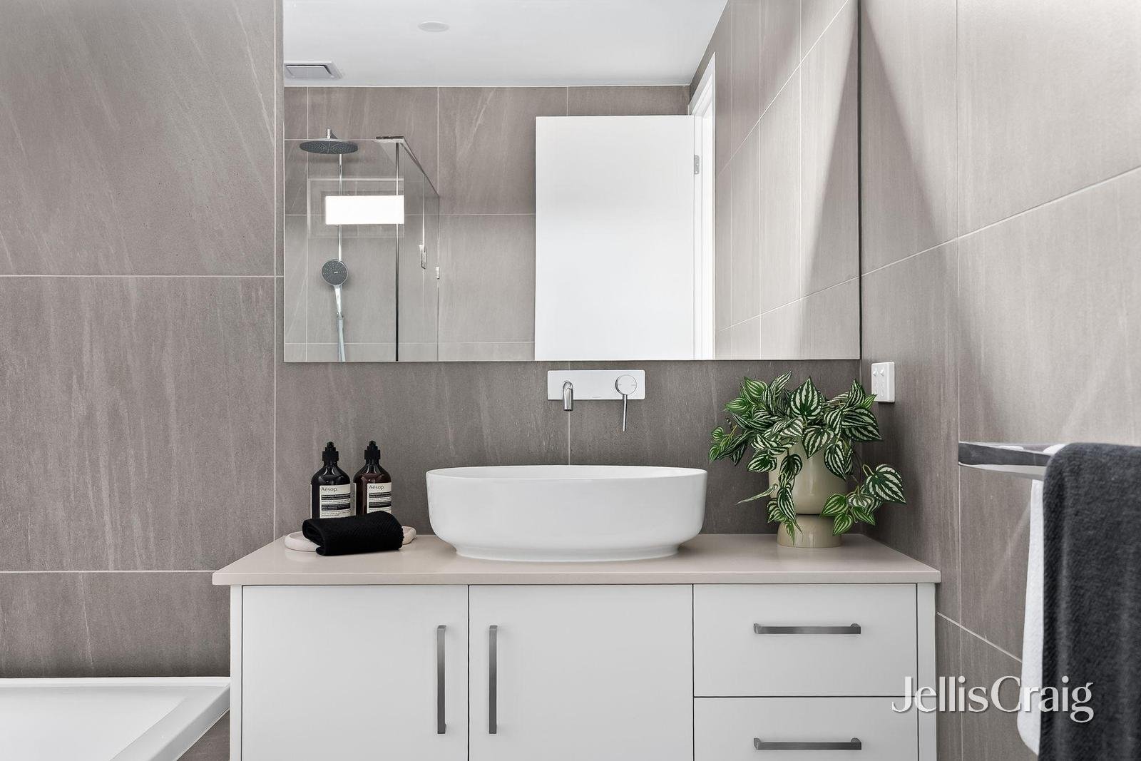 16 Thorpe Street, Newport image 15