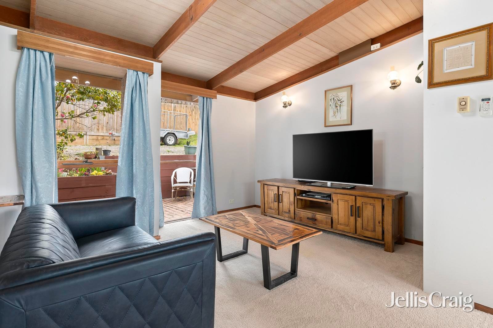 16 Timbertop Road, Ringwood North image 3