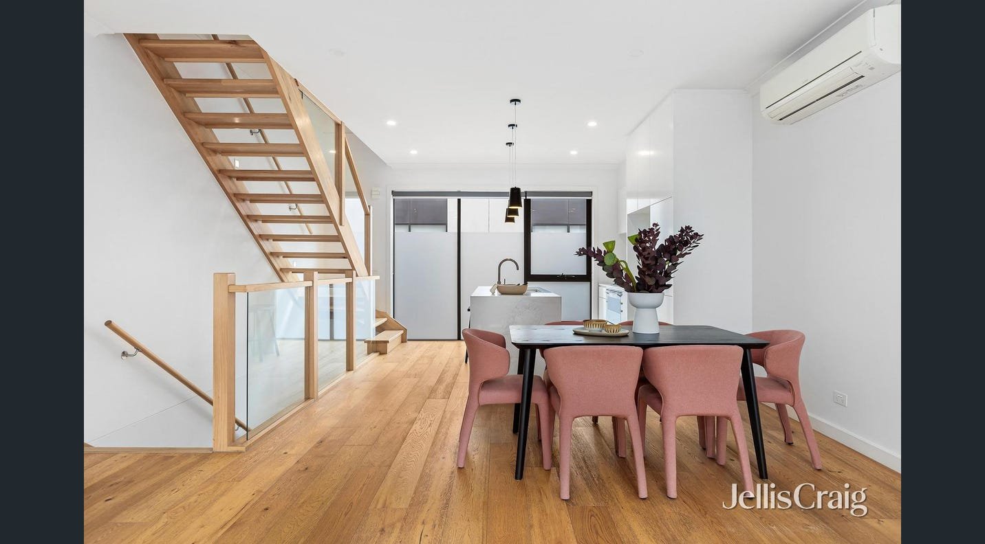 16 Tomkins Road, Port&nbsp;Melbourne image 4