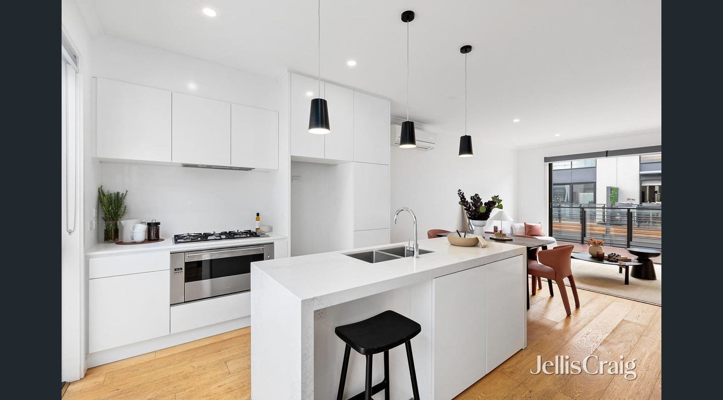 16 Tomkins Road, Port&nbsp;Melbourne image 5