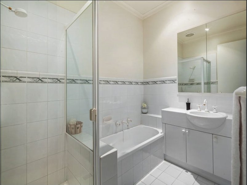 1/6 Torring Road, Hawthorn East image 6