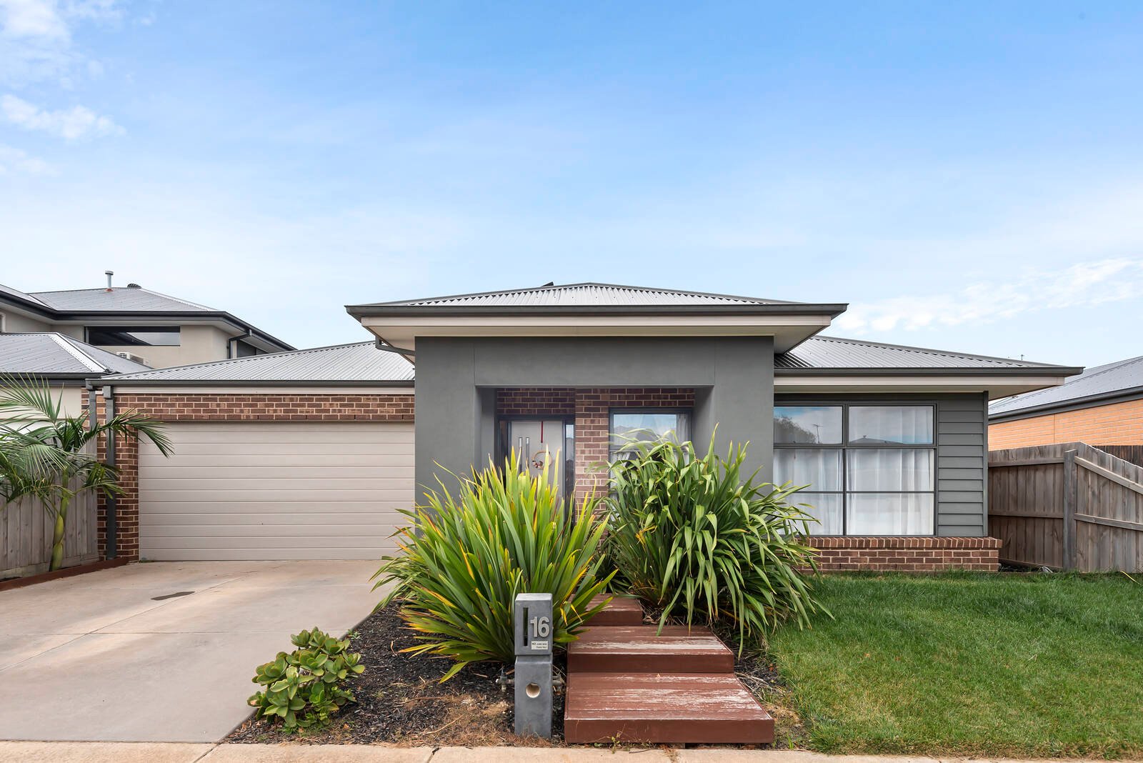 Property Gallery Thumbnail 2