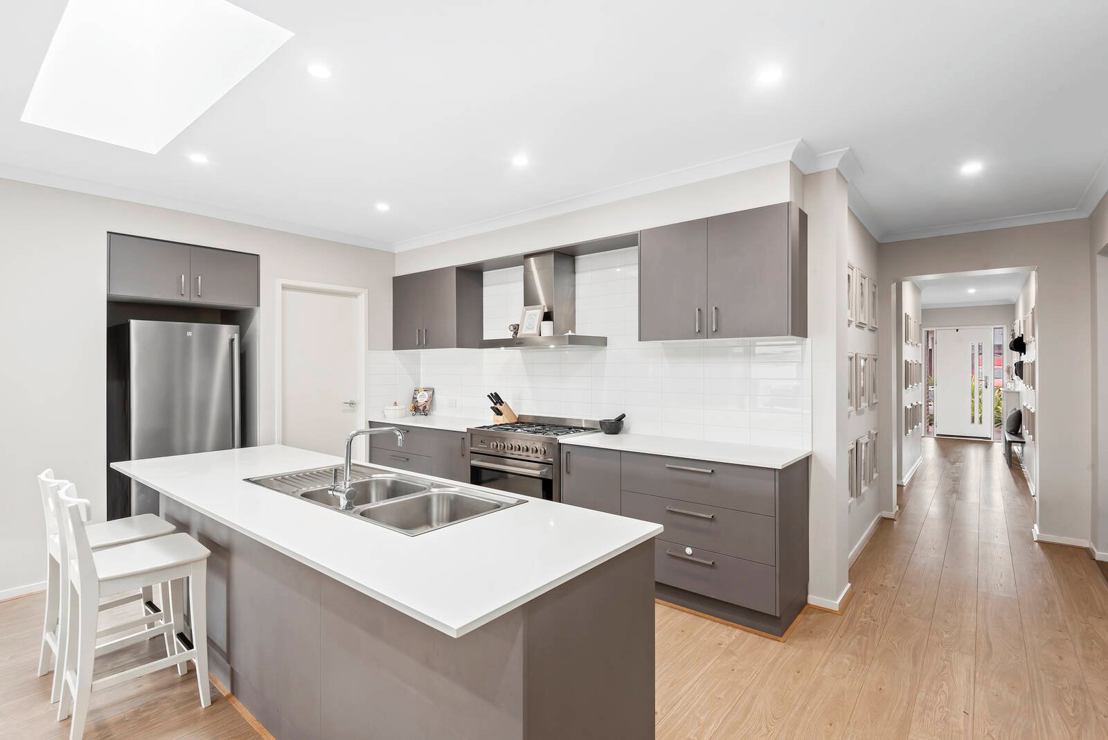 Property Gallery Thumbnail 3