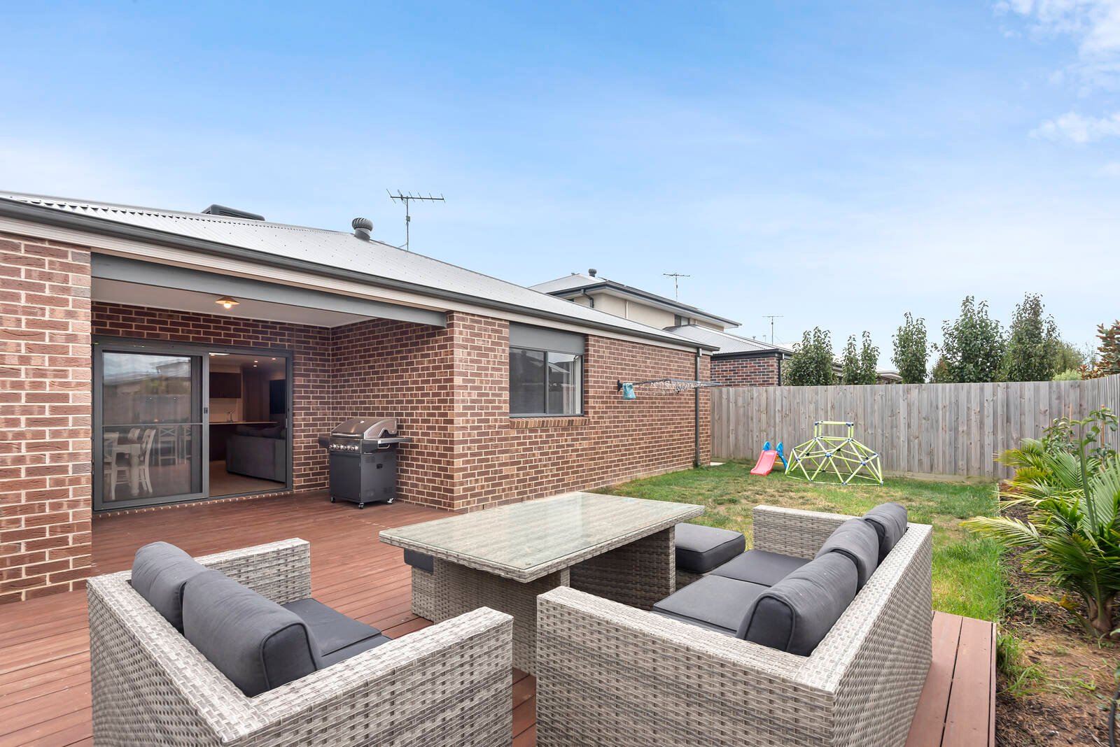 Property Gallery Thumbnail 13
