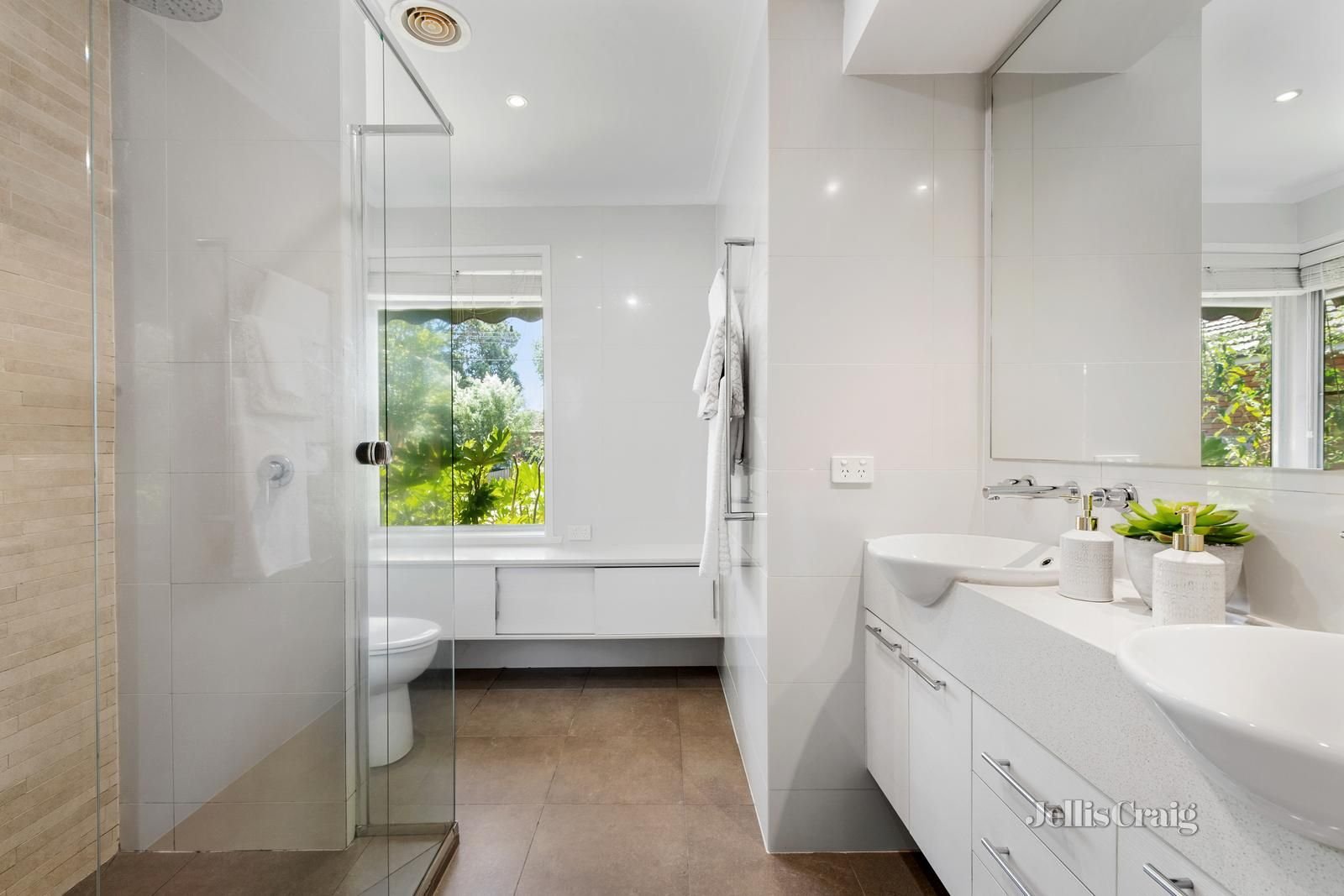 16 Tristania Street, Doncaster&nbsp;East image 7