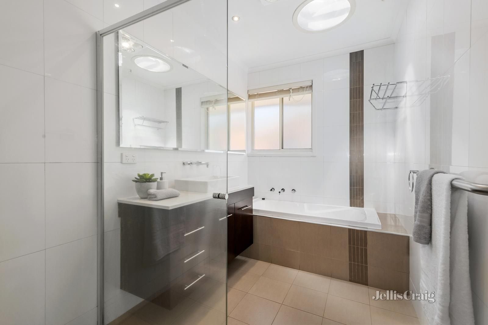 16 Tristania Street, Doncaster&nbsp;East image 9