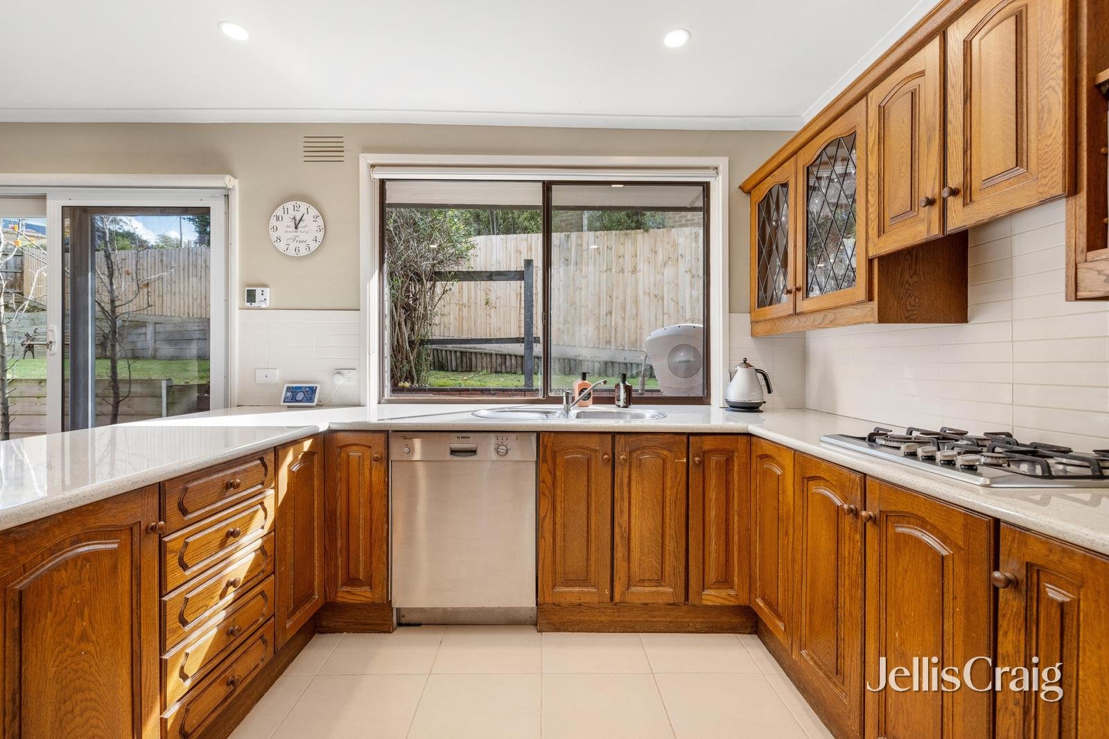 16 Tulkara Grove, Vermont image 4