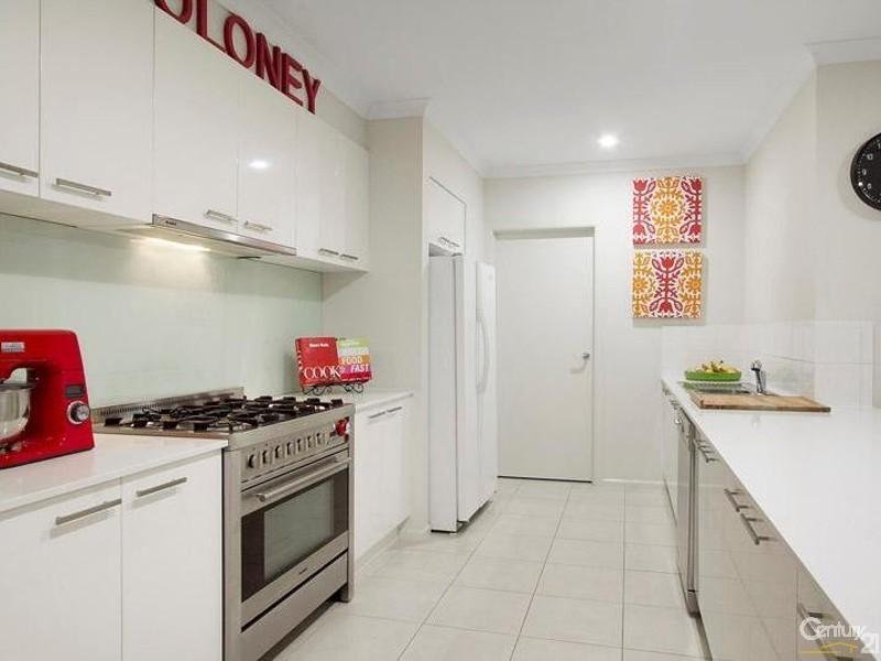 16 Vacation Way, Point Cook image 4