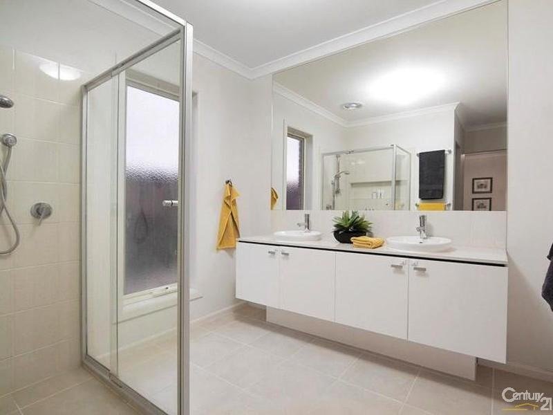 16 Vacation Way, Point Cook image 9