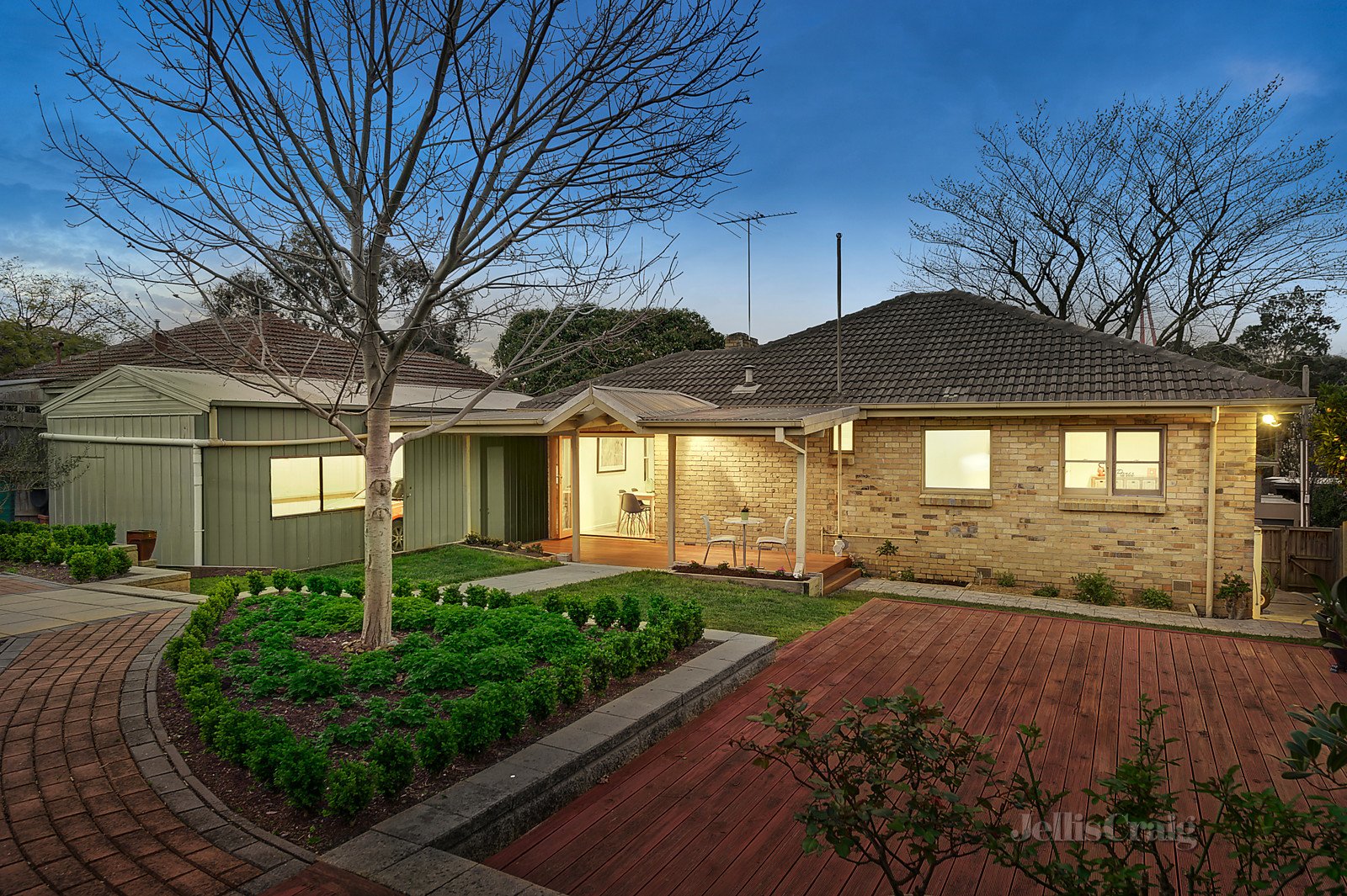 16 Valda Avenue, Mont Albert North image 7