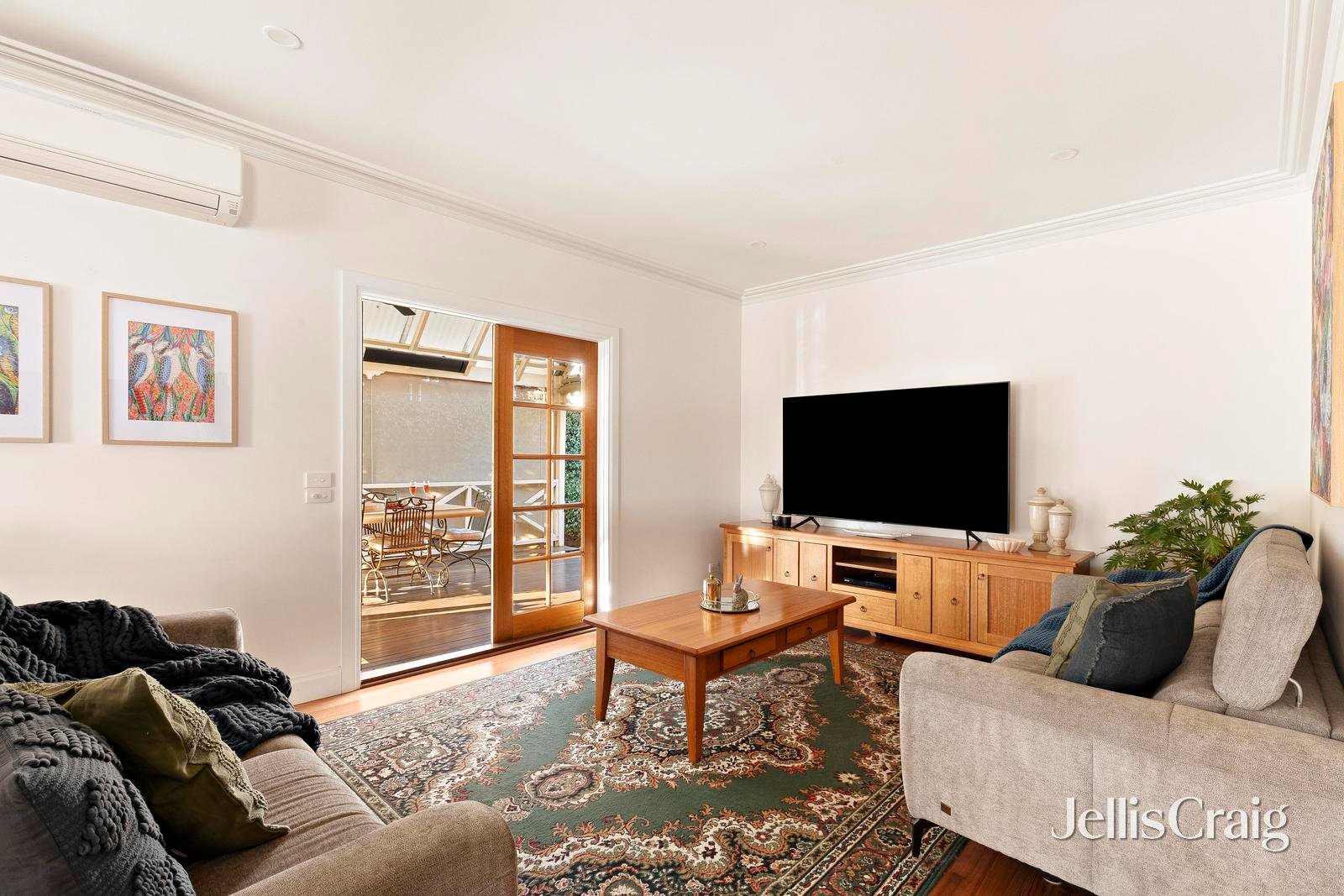16 Valley View Court, Niddrie image 2