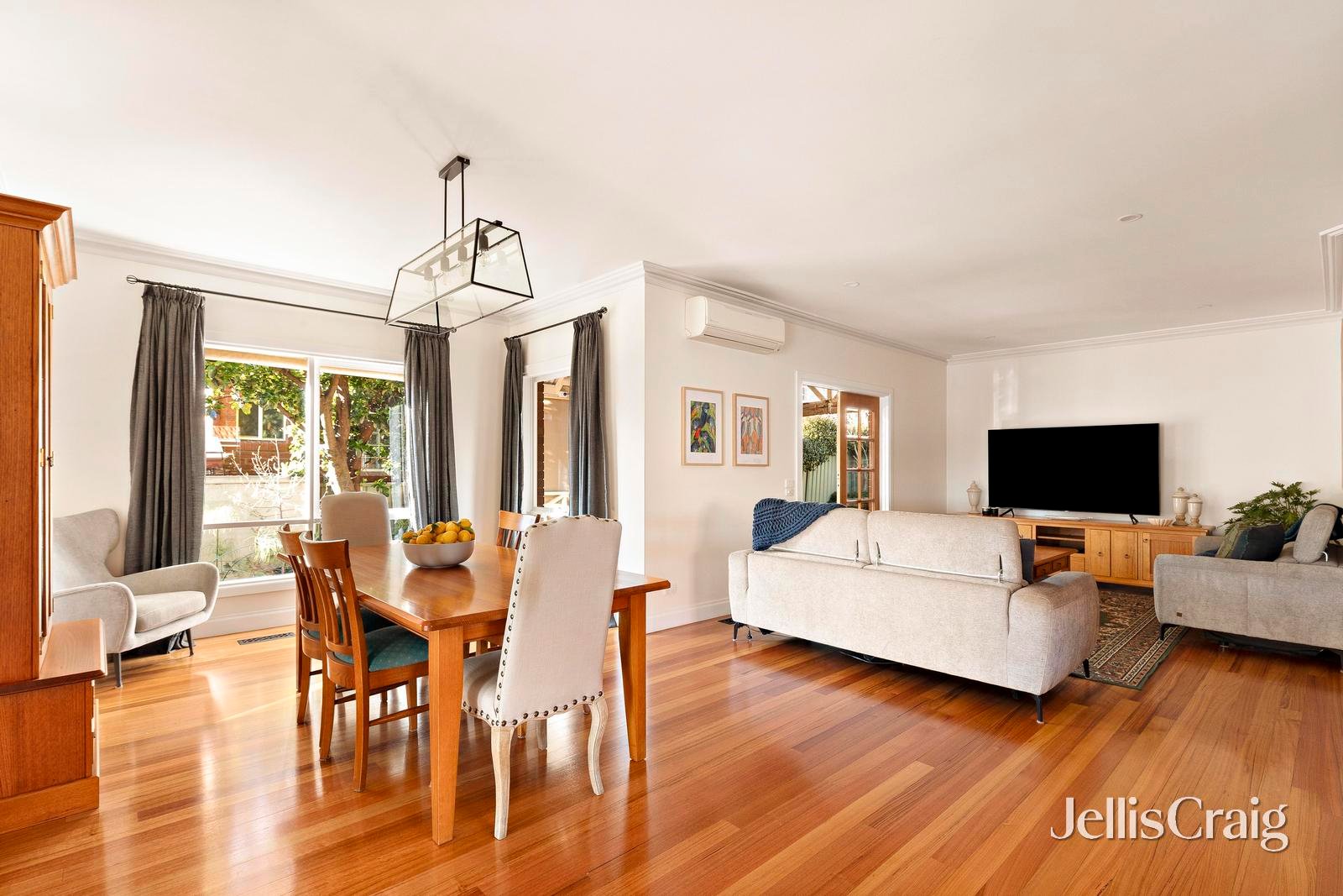 16 Valley View Court, Niddrie image 4