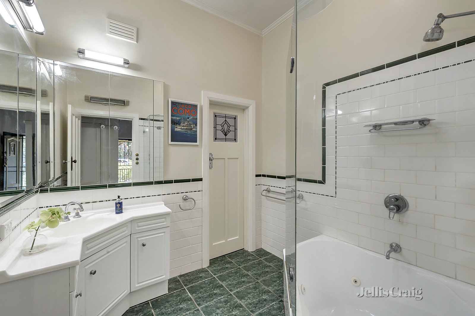 16 Walsh Street, Balwyn image 8