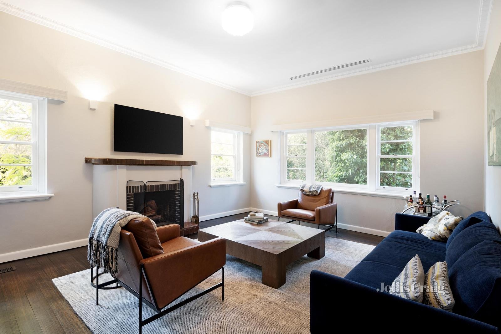 16 Warra Street, Toorak image 4