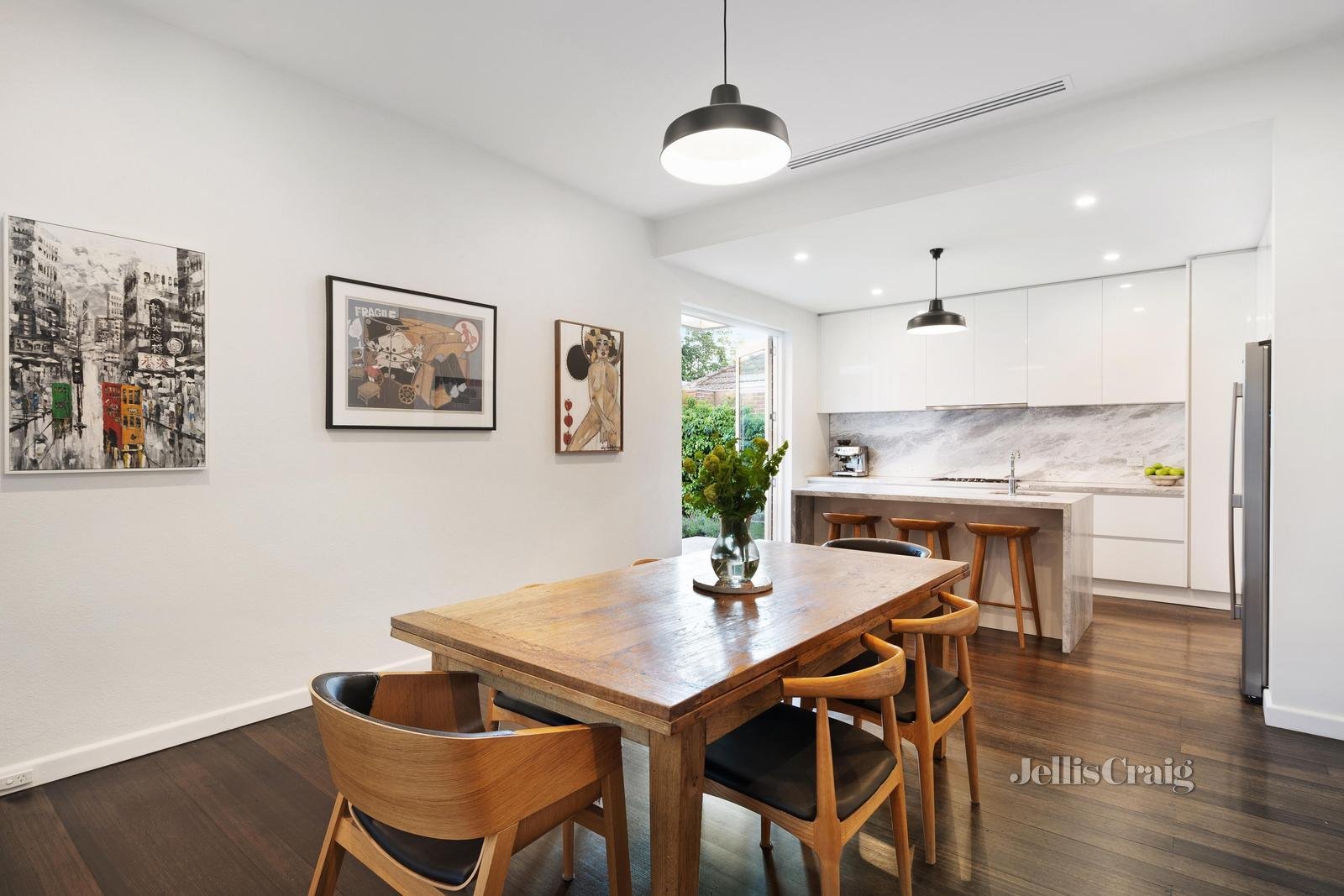 16 Warra Street, Toorak image 6