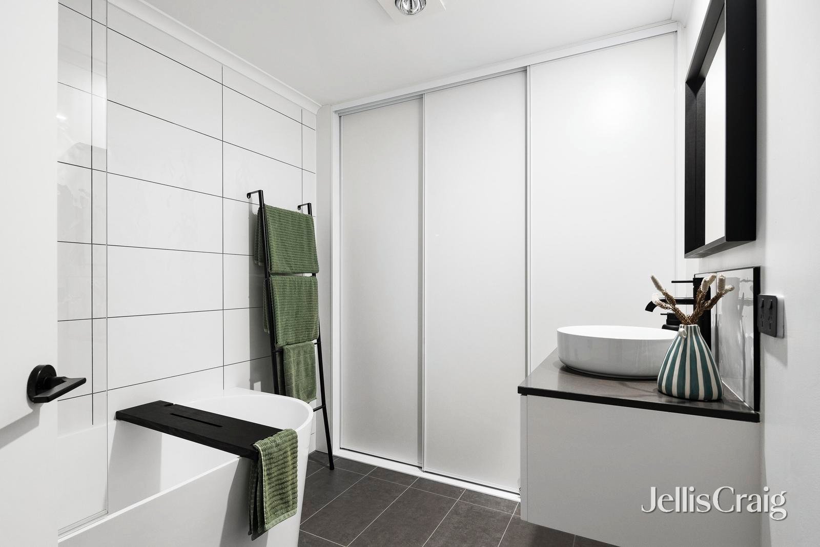 1/6 Westfield Street, Northcote image 13