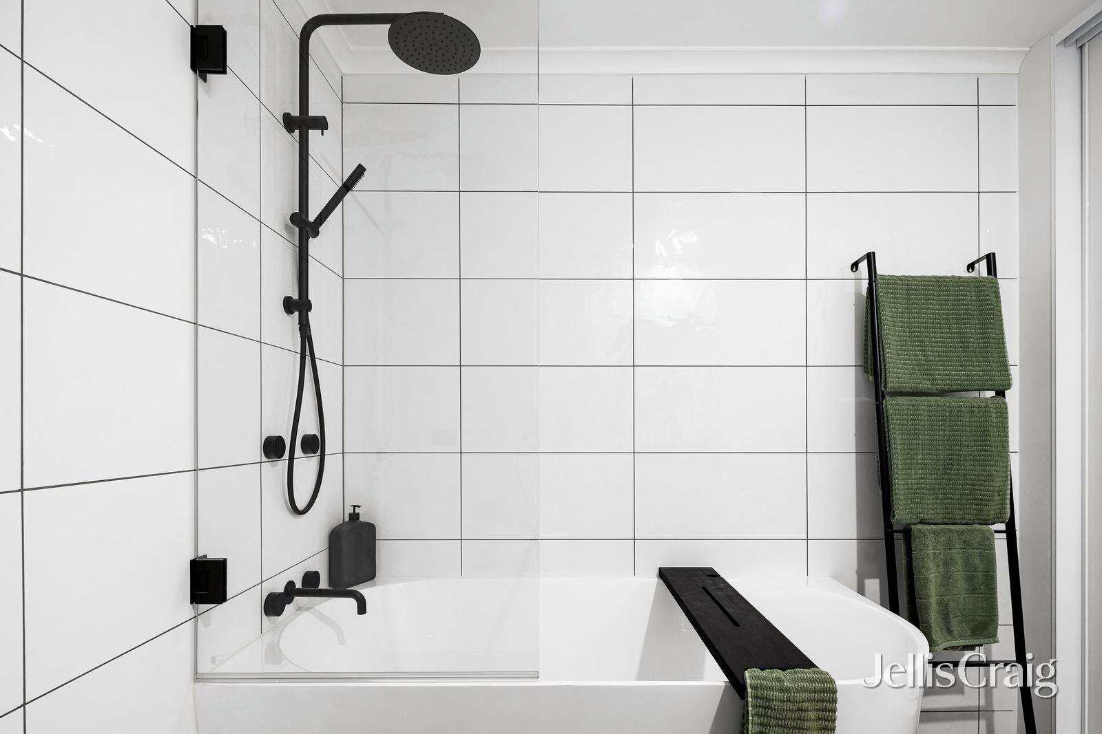 1/6 Westfield Street, Northcote image 14