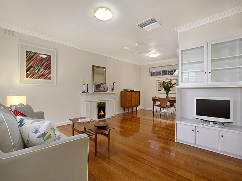 1/6 Westminster Street, Balwyn image 3