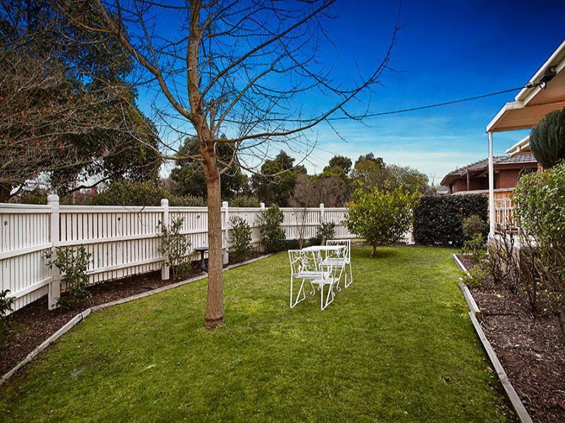 1/6 Westminster Street, Balwyn image 10