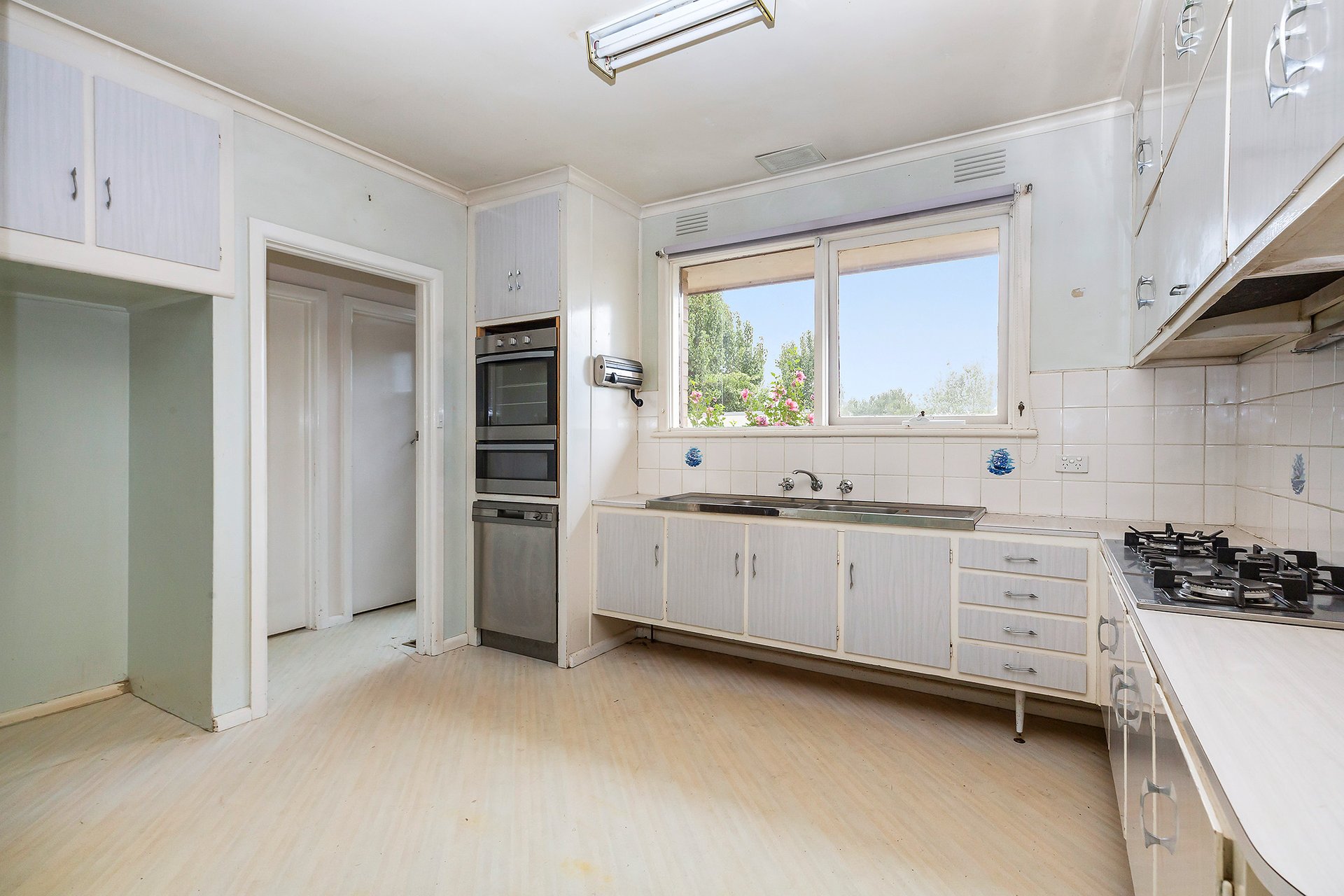 Property Gallery Thumbnail 2