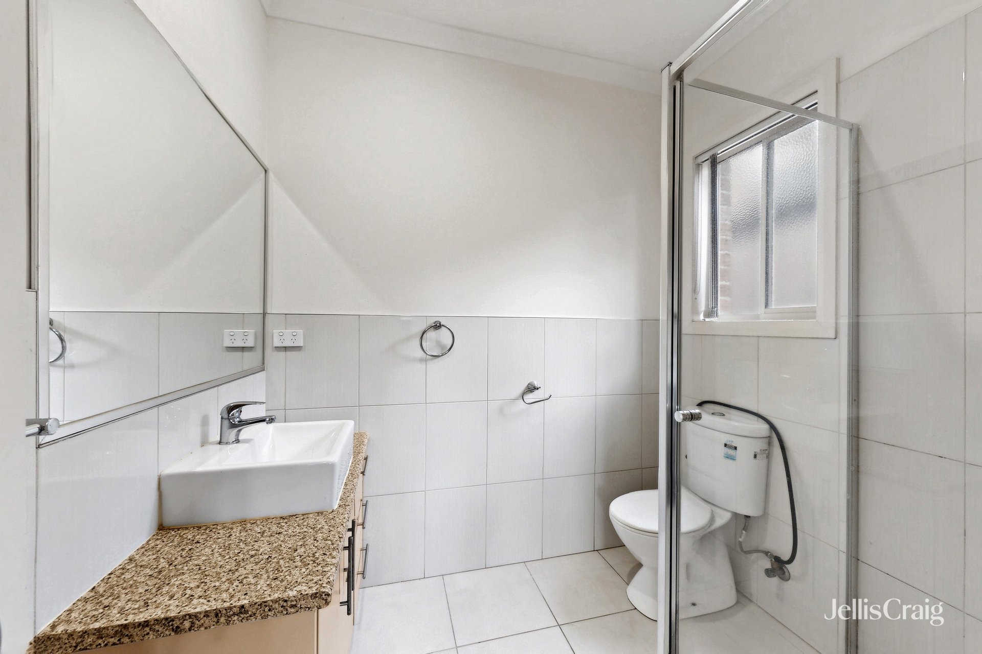 16 Wisteria Avenue, Craigieburn image 13