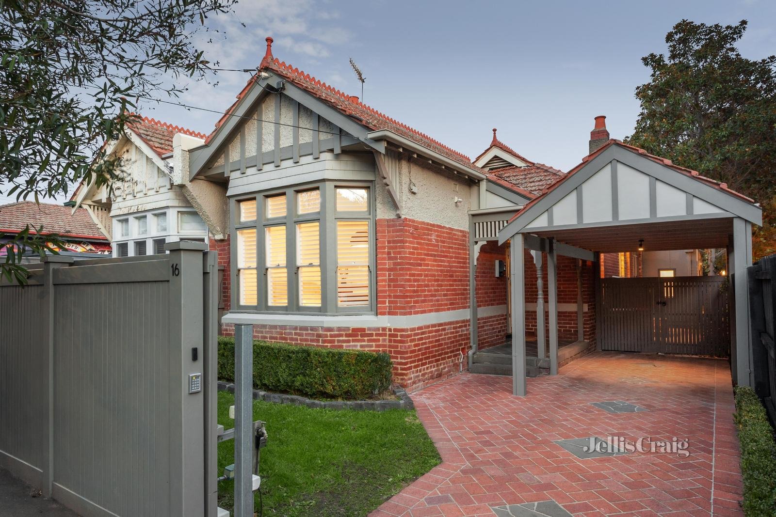 16 Wrexham Road, Prahran image 1