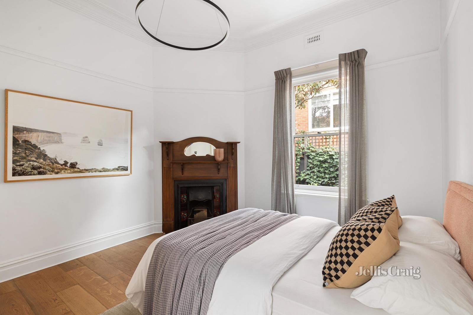 16 Wrexham Road, Prahran image 7