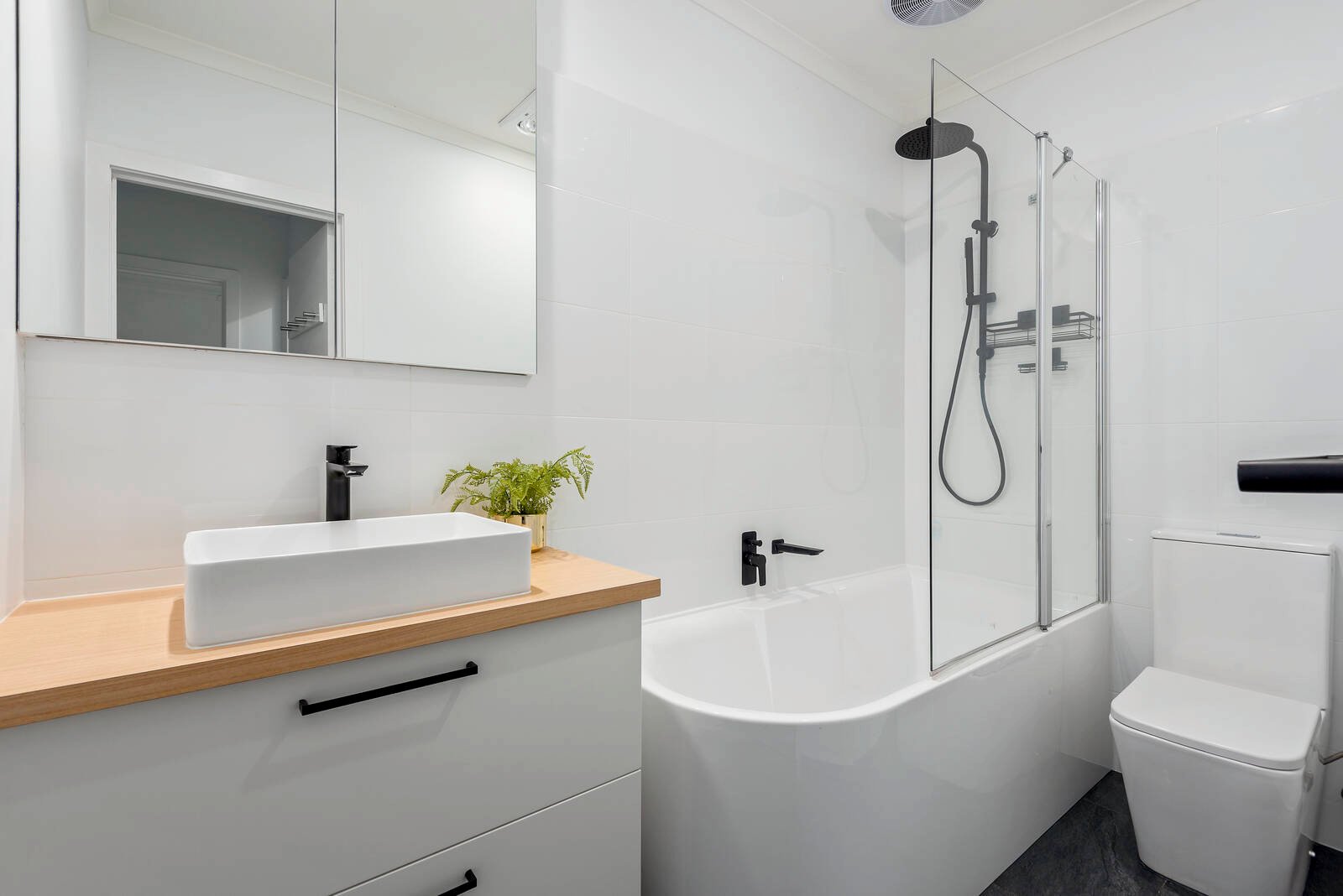 Property Gallery Thumbnail 11