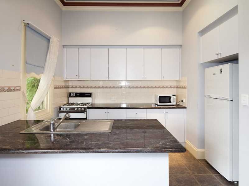 16 York Street, Geelong image 5
