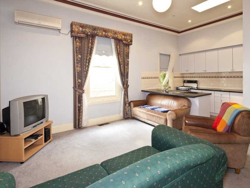 16 York Street, Geelong image 6